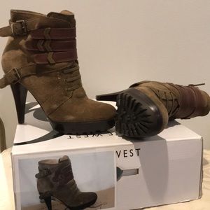 Army color ankle  boots